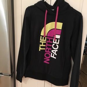 Host Pick 💕 BNWT Northface Hoodie